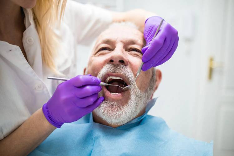 Tips about senior dental care 
