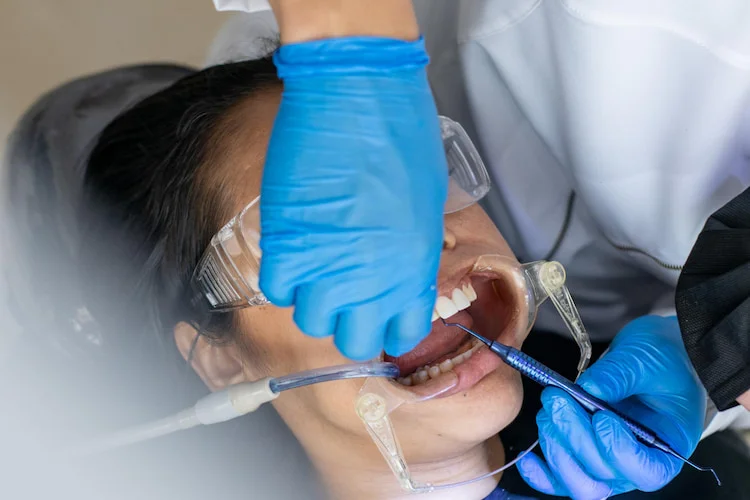 A picture representng complex dental work